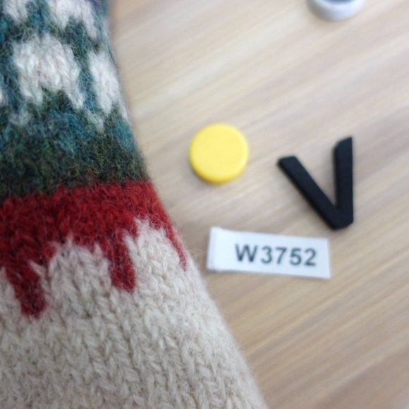 VINTAGE Western Sweater Women Small Wool Knit Southwest Aztec Pullover Grandma - Picture 13 of 13